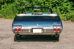 
										Oldsmobile 442 Convertible full									